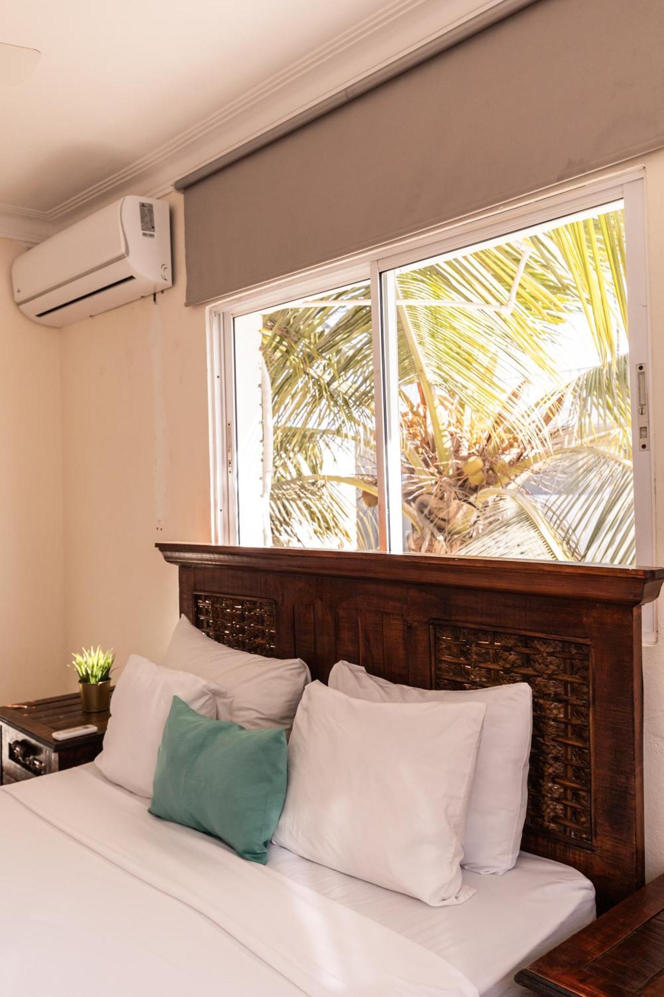 Hostal Las Rosas De Punta Cana Ngoại thất bức ảnh