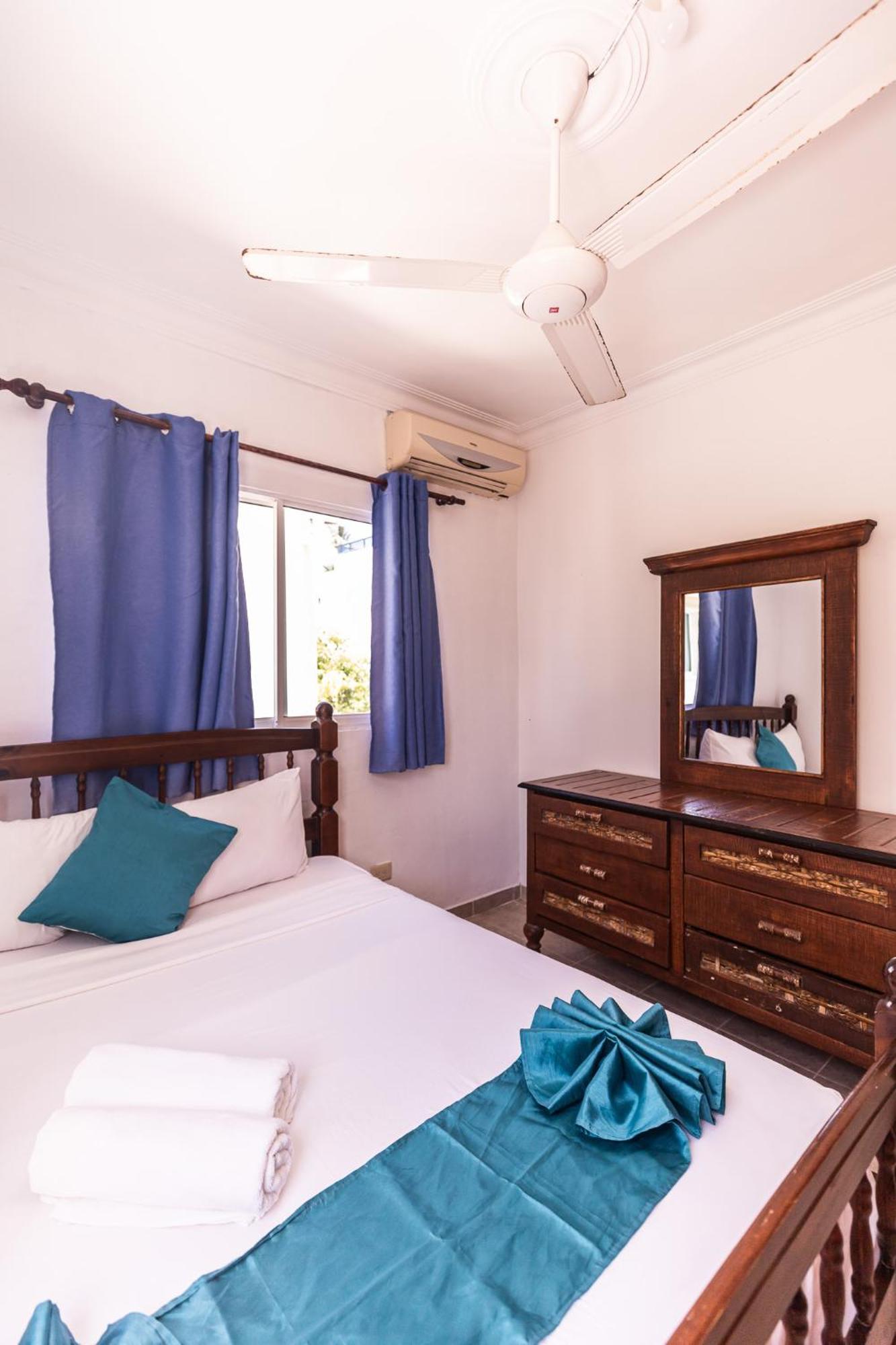 Hostal Las Rosas De Punta Cana Ngoại thất bức ảnh