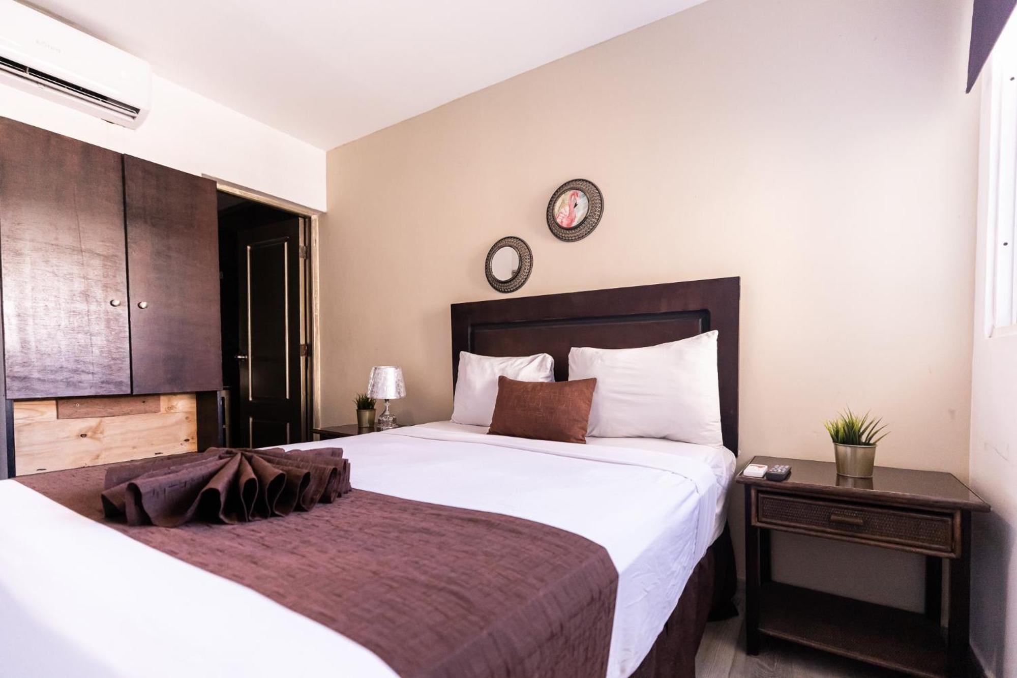 Hostal Las Rosas De Punta Cana Ngoại thất bức ảnh