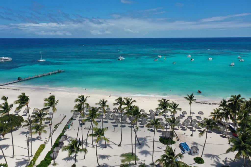 Hostal Las Rosas De Punta Cana Ngoại thất bức ảnh