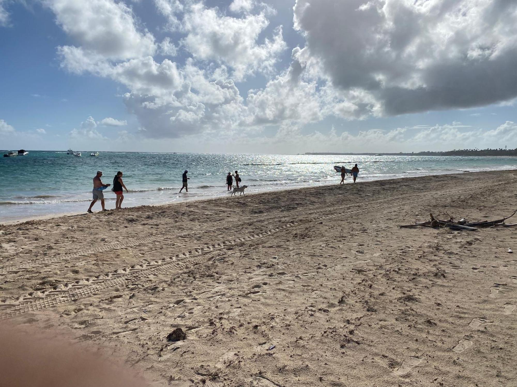 Hostal Las Rosas De Punta Cana Ngoại thất bức ảnh